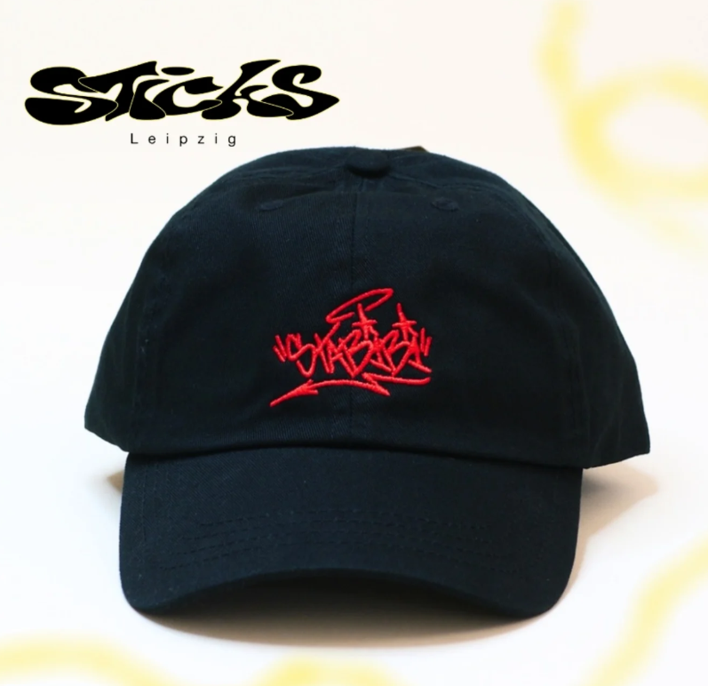 Low Profile 6 Panel Dad Cap in schwarz mit STABIBI Stick